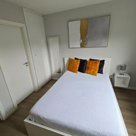 Eiradouro Casa Amendoeira * Mos (Guarda)