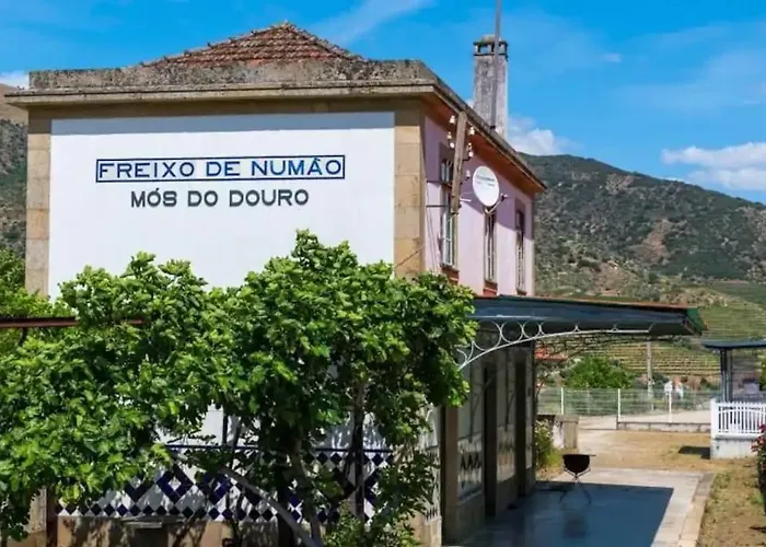 Eiradouro Casa Amendoeira *